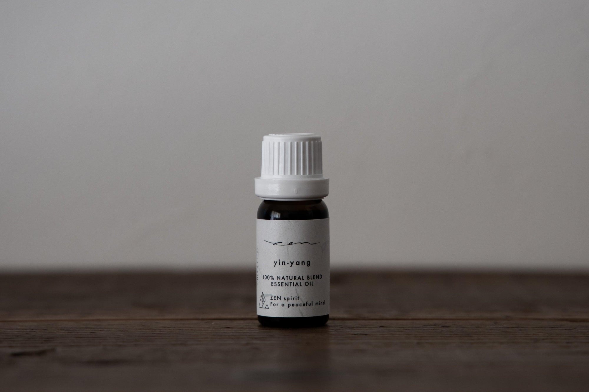 ブレンドエッセンシャルオイル　yin-yang(陰陽) 10ml - ZEN